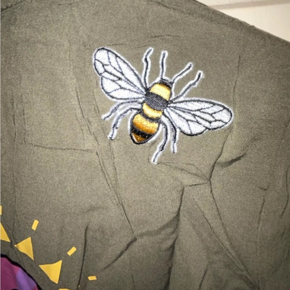 Jurassic Park Maise Tie-Front Top Her Universe Girls Embroidered - Picture 3 of 8